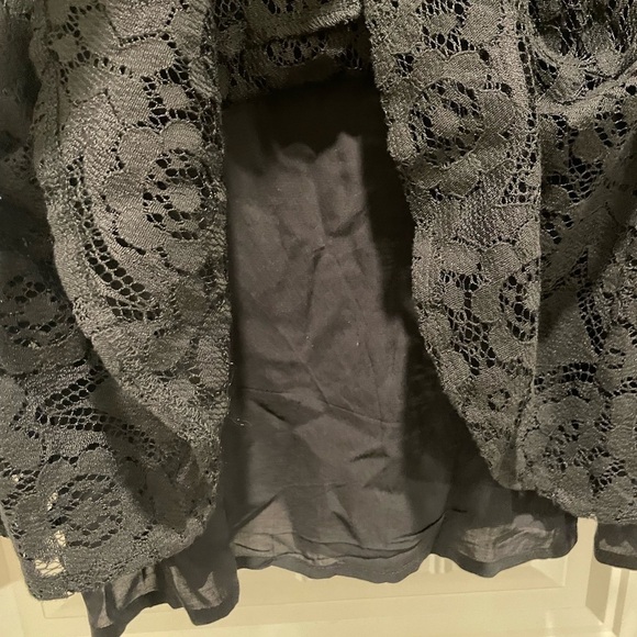 Free People Women’s Mini Dress Size 2 Black Whimsigoth Lace Cotton Ruffle Hem - Picture 9 of 15